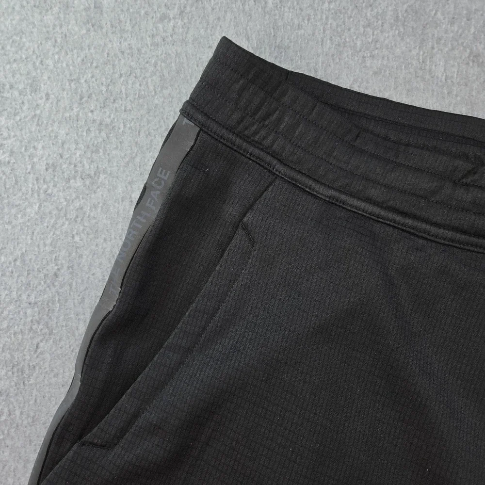 The North Face Shorts Mens‎ L Black Fleece Polyester Elastic Waist 10in